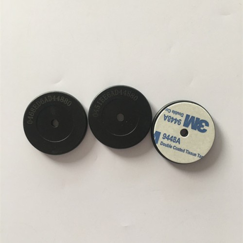 Tipus 2 Ntag213 anti-metalls NFC cargol etiqueta amb adhesiuABS NFC Disc etiqueta adhesiu