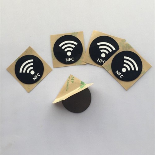 Anti-Metal  Ntag215 NFC StickerOn Metal NFC Sticker