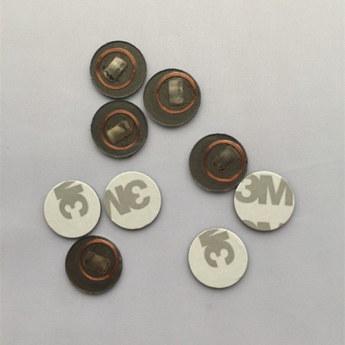 Dia15mm tyypin 2 Ntag215 anti metalli NFC levyn tunnisteen läpinäkyväMetal NFC tarra