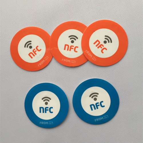 Geben Sie 2 144 Byte, Kreis 25 mm Ntag213 NFC-Tag, HF NFC-Sticker zum ausdruckenWeiche NFC-Sticker